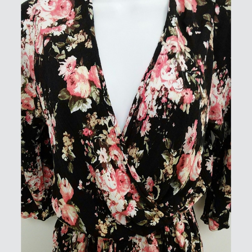 Altar'd State Romper Medium Black Pink Floral - Picture 2 of 5